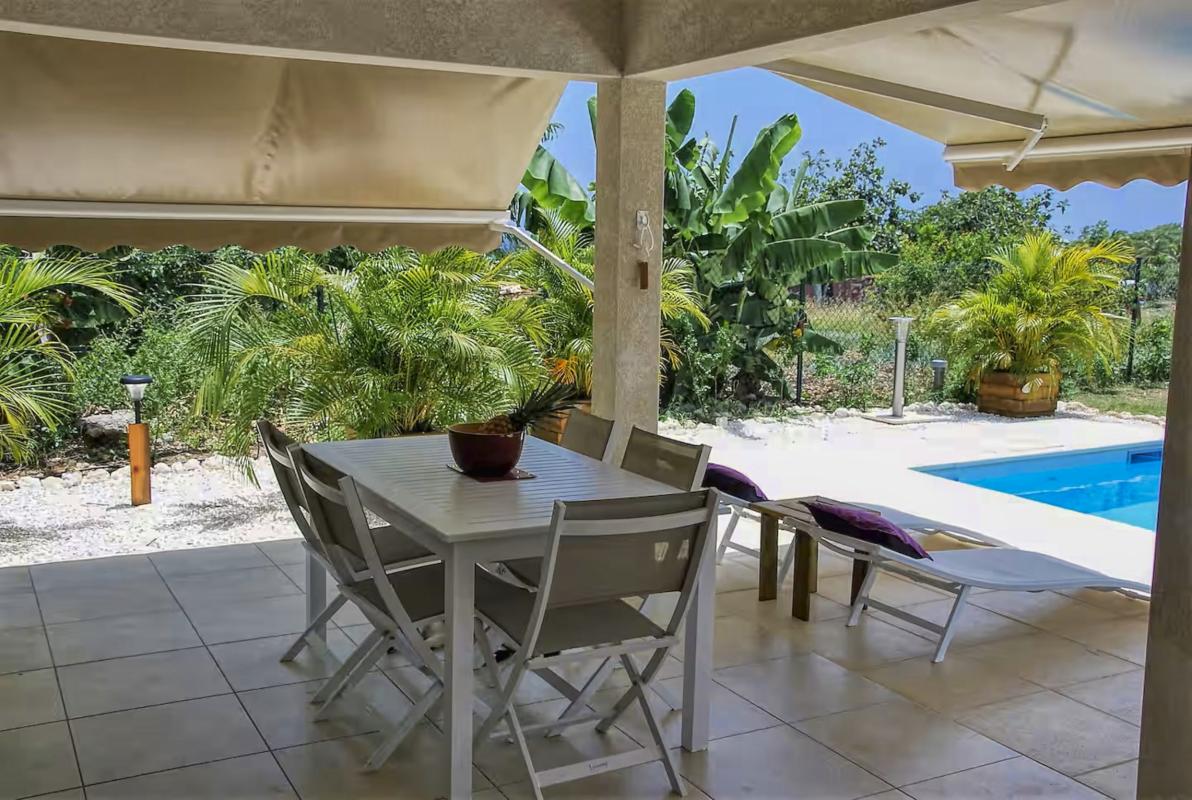 11.Location villa piscine Saint François Guadeloupe_Terrasse